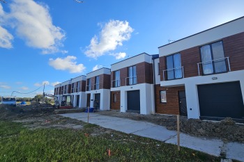 Szeregówki segmentu H prawie gotowe!